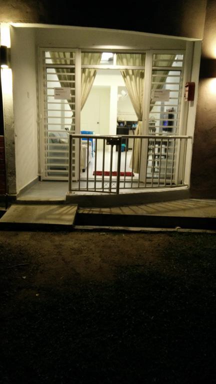 H&A Guest House Malacca Esterno foto