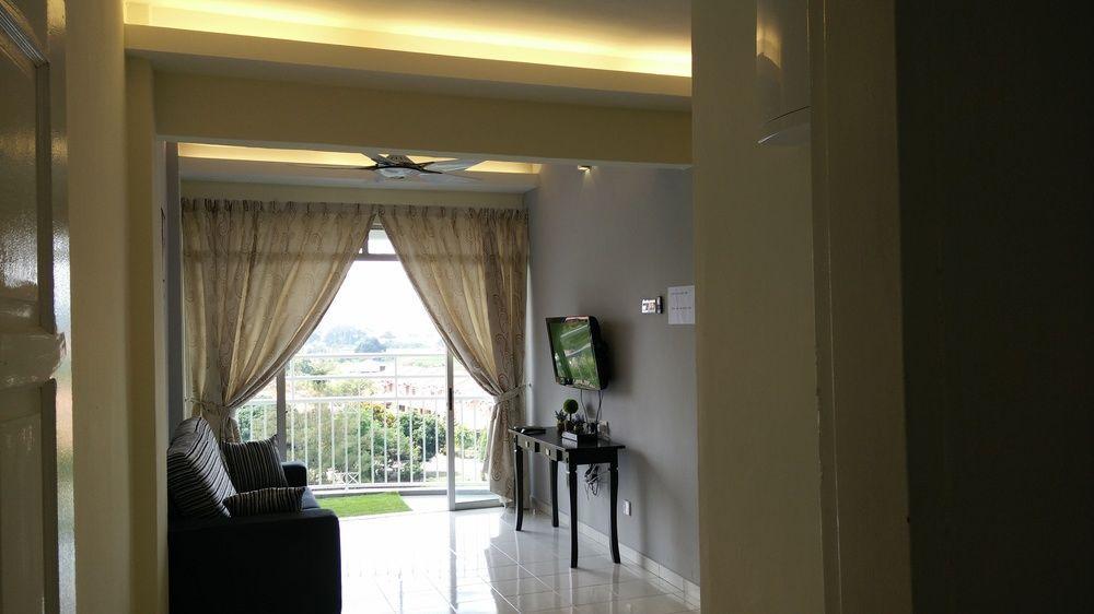 H&A Guest House Malacca Esterno foto