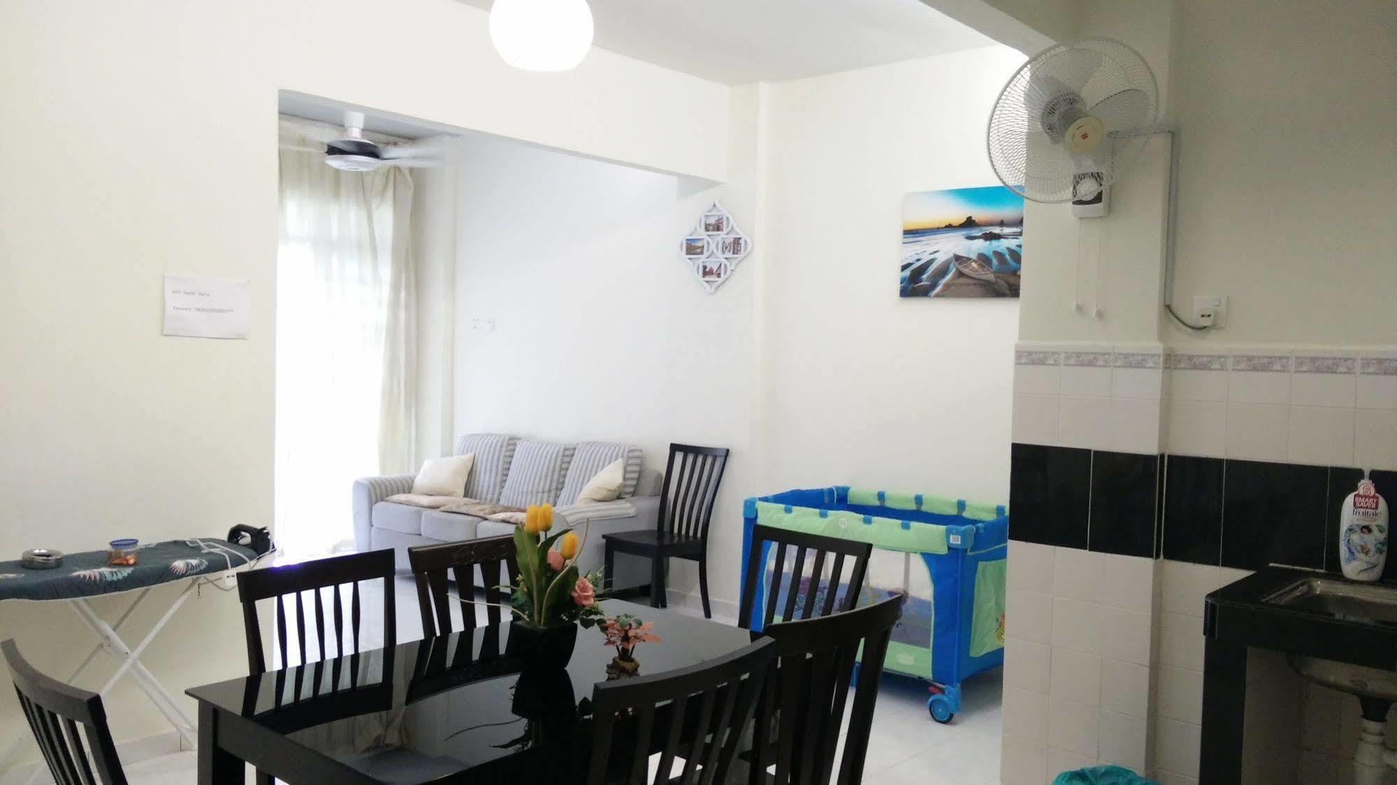 H&A Guest House Malacca Esterno foto