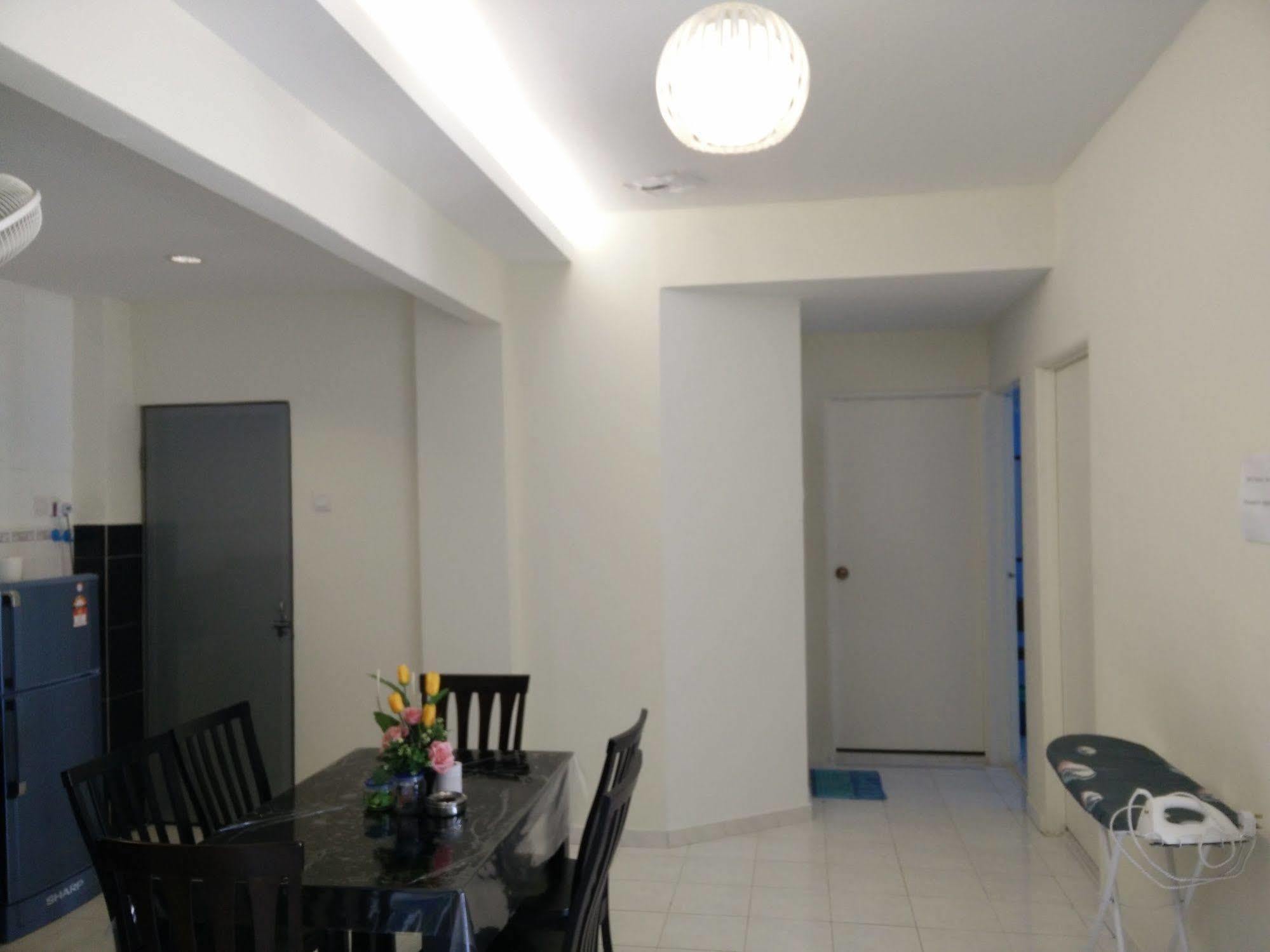 H&A Guest House Malacca Esterno foto